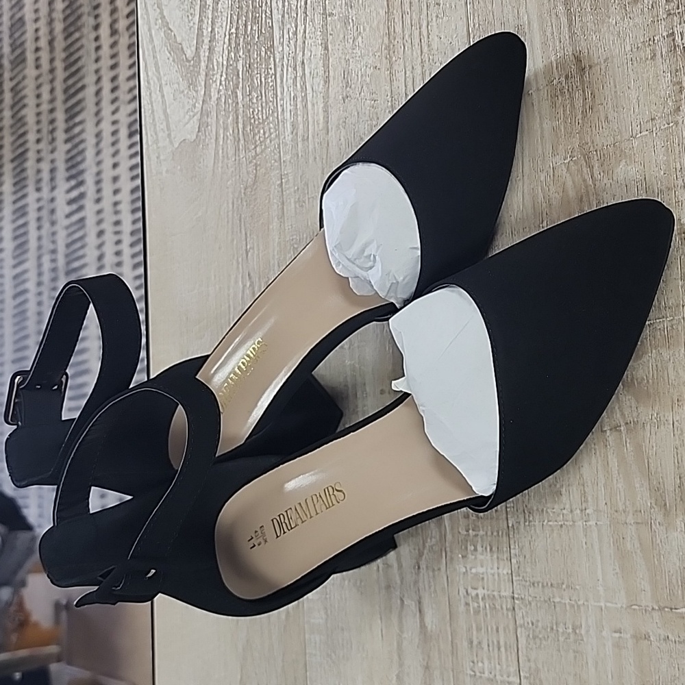 Dream Pairs Black Pointed Ankle-Strap Block Heels